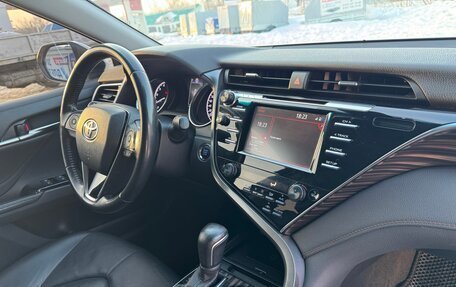 Toyota Camry, 2019 год, 2 790 000 рублей, 14 фотография