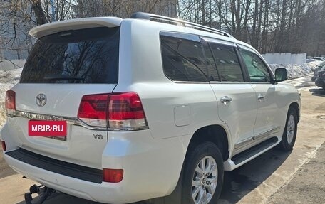 Toyota Land Cruiser 200, 2016 год, 5 860 000 рублей, 6 фотография