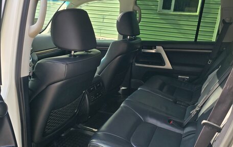 Toyota Land Cruiser 200, 2016 год, 5 860 000 рублей, 14 фотография