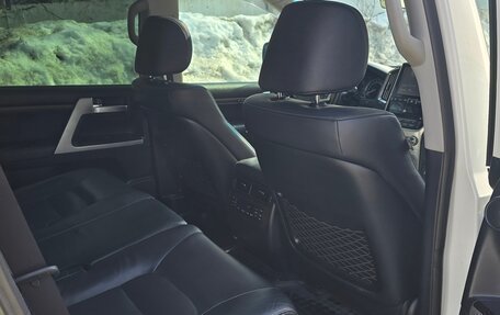 Toyota Land Cruiser 200, 2016 год, 5 860 000 рублей, 15 фотография