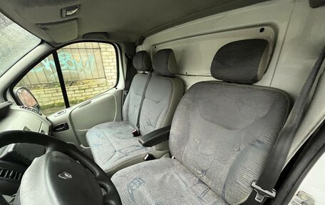 Renault Trafic, 2006 год, 700 000 рублей, 13 фотография