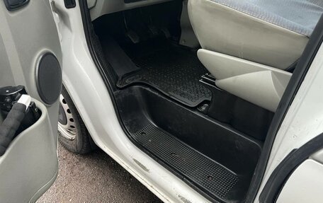 Renault Trafic, 2006 год, 700 000 рублей, 14 фотография