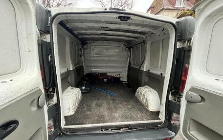 Renault Trafic, 2006 год, 700 000 рублей, 15 фотография