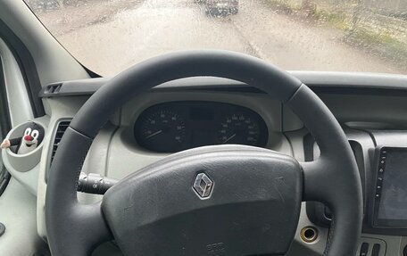 Renault Trafic, 2006 год, 700 000 рублей, 16 фотография