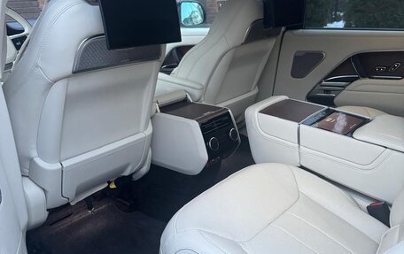 Land Rover Range Rover IV рестайлинг, 2022 год, 19 000 000 рублей, 10 фотография