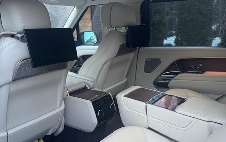 Land Rover Range Rover IV рестайлинг, 2022 год, 19 000 000 рублей, 11 фотография