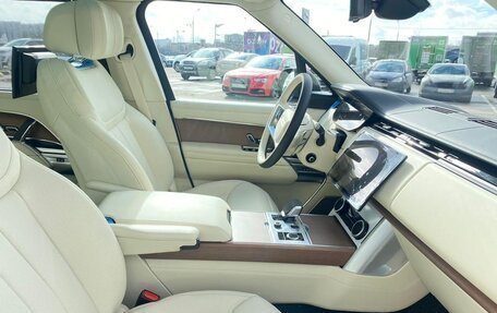 Land Rover Range Rover IV рестайлинг, 2022 год, 19 000 000 рублей, 24 фотография