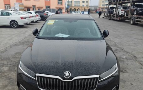 Skoda Superb III рестайлинг, 2025 год, 2 900 000 рублей, 2 фотография