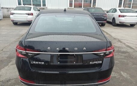 Skoda Superb III рестайлинг, 2025 год, 2 900 000 рублей, 4 фотография