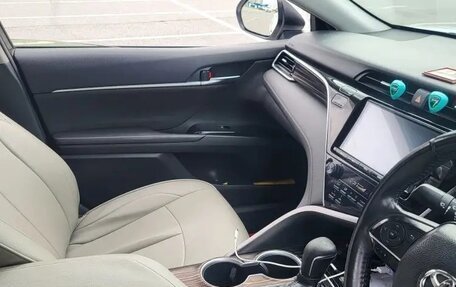 Toyota Camry, 2017 год, 2 500 000 рублей, 6 фотография