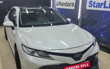 Toyota Camry, 2017 год, 2 500 000 рублей, 3 фотография