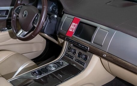 Jaguar XF I рестайлинг, 2014 год, 1 958 000 рублей, 10 фотография