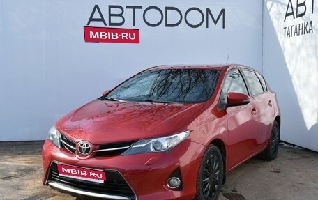 Toyota Auris II, 2013 год, 1 299 000 рублей, 1 фотография