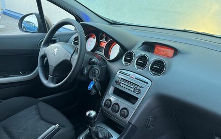 Peugeot 308 II, 2011 год, 365 000 рублей, 16 фотография