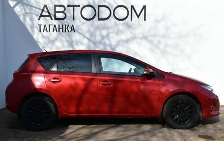 Toyota Auris II, 2013 год, 1 299 000 рублей, 4 фотография