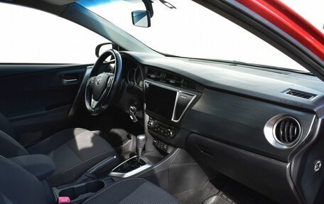 Toyota Auris II, 2013 год, 1 299 000 рублей, 13 фотография