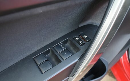 Toyota Auris II, 2013 год, 1 299 000 рублей, 16 фотография