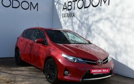 Toyota Auris II, 2013 год, 1 299 000 рублей, 3 фотография