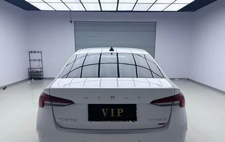 Skoda Octavia IV, 2022 год, 2 120 000 рублей, 5 фотография