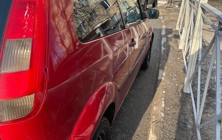 Ford Fiesta, 2003 год, 190 000 рублей, 4 фотография