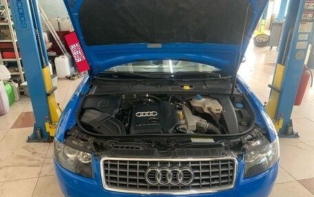 Audi A4, 2003 год, 2 200 000 рублей, 24 фотография