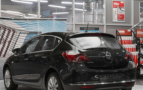 Opel Astra J, 2013 год, 799 000 рублей, 4 фотография