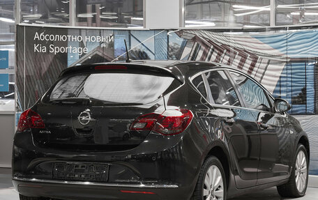 Opel Astra J, 2013 год, 799 000 рублей, 6 фотография