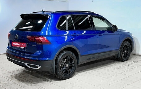 Volkswagen Tiguan II, 2021 год, 2 717 000 рублей, 5 фотография