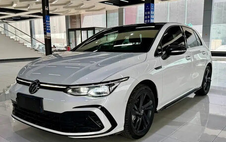 Volkswagen Golf VIII, 2022 год, 1 590 017 рублей, 1 фотография