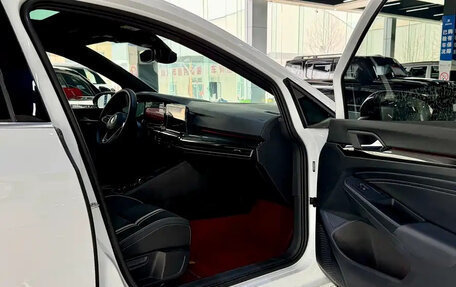 Volkswagen Golf VIII, 2022 год, 1 590 017 рублей, 10 фотография