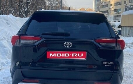 Toyota RAV4, 2023 год, 3 900 000 рублей, 6 фотография