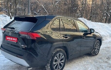 Toyota RAV4, 2023 год, 3 900 000 рублей, 4 фотография
