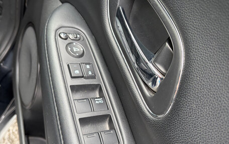 Honda Vezel, 2015 год, 1 650 000 рублей, 22 фотография