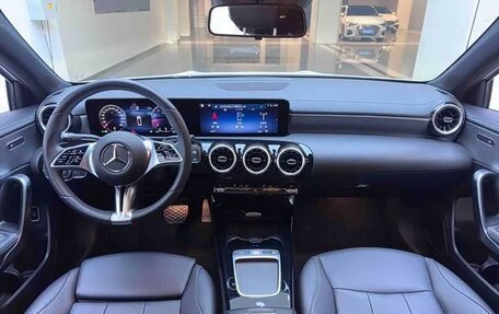 Mercedes-Benz A-Класс, 2023 год, 2 343 000 рублей, 19 фотография