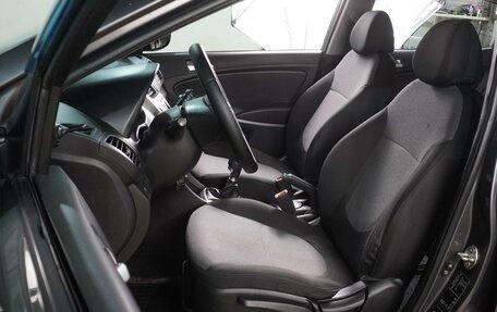 Hyundai Solaris II рестайлинг, 2013 год, 919 000 рублей, 10 фотография