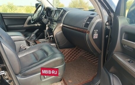 Toyota Land Cruiser 200, 2011 год, 2 900 000 рублей, 4 фотография