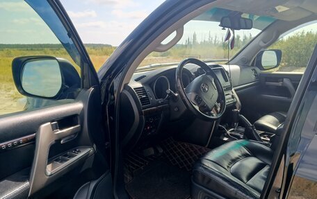 Toyota Land Cruiser 200, 2011 год, 2 900 000 рублей, 11 фотография