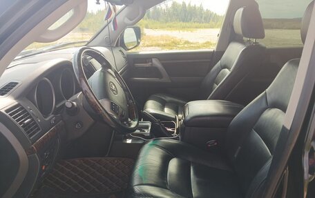 Toyota Land Cruiser 200, 2011 год, 2 900 000 рублей, 10 фотография