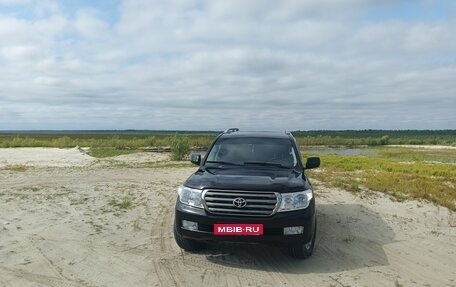 Toyota Land Cruiser 200, 2011 год, 2 900 000 рублей, 15 фотография