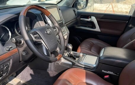 Toyota Land Cruiser 200, 2015 год, 5 620 000 рублей, 10 фотография