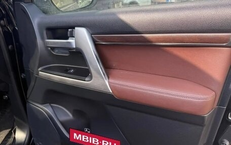 Toyota Land Cruiser 200, 2015 год, 5 620 000 рублей, 13 фотография