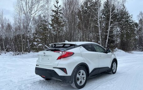 Toyota C-HR I рестайлинг, 2017 год, 1 749 000 рублей, 7 фотография