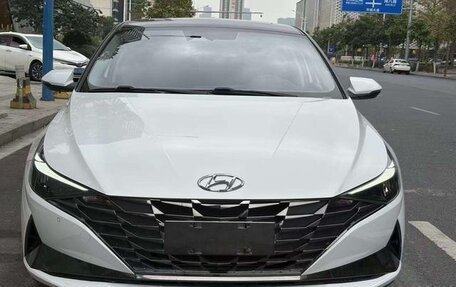 Hyundai Elantra, 2022 год, 1 390 008 рублей, 2 фотография