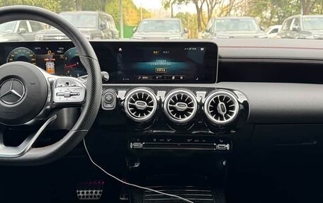 Mercedes-Benz A-Класс, 2023 год, 1 670 333 рублей, 11 фотография