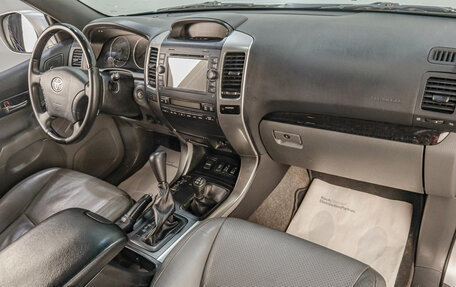 Toyota Land Cruiser Prado 120 рестайлинг, 2008 год, 2 099 000 рублей, 17 фотография