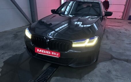 BMW 5 серия, 2021 год, 5 000 000 рублей, 5 фотография