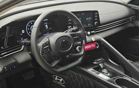 Hyundai Elantra, 2023 год, 1 400 000 рублей, 9 фотография