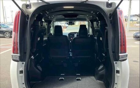 Toyota Esquire I, 2017 год, 1 950 000 рублей, 10 фотография
