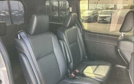 Toyota Esquire I, 2017 год, 1 950 000 рублей, 17 фотография