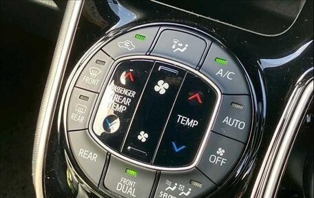 Toyota Esquire I, 2017 год, 1 950 000 рублей, 25 фотография